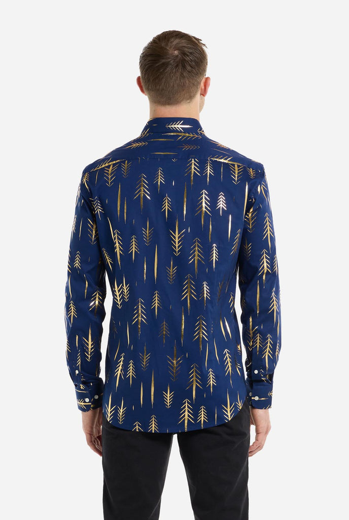 Deze afbeelding toont een herenoverhemd van OppoSuits in een diep marineblauwe kleur met een elegant, metallic gouden boompatroon. Het overhemd heeft een moderne, strakke pasvorm, perfect om een ​​feestelijke of stijlvolle touch aan elke garderobe toe te voegen. De metallic gouden details vangen het licht, waardoor het een opvallende look krijgt die ideaal is voor feestdagen of avondjes uit.